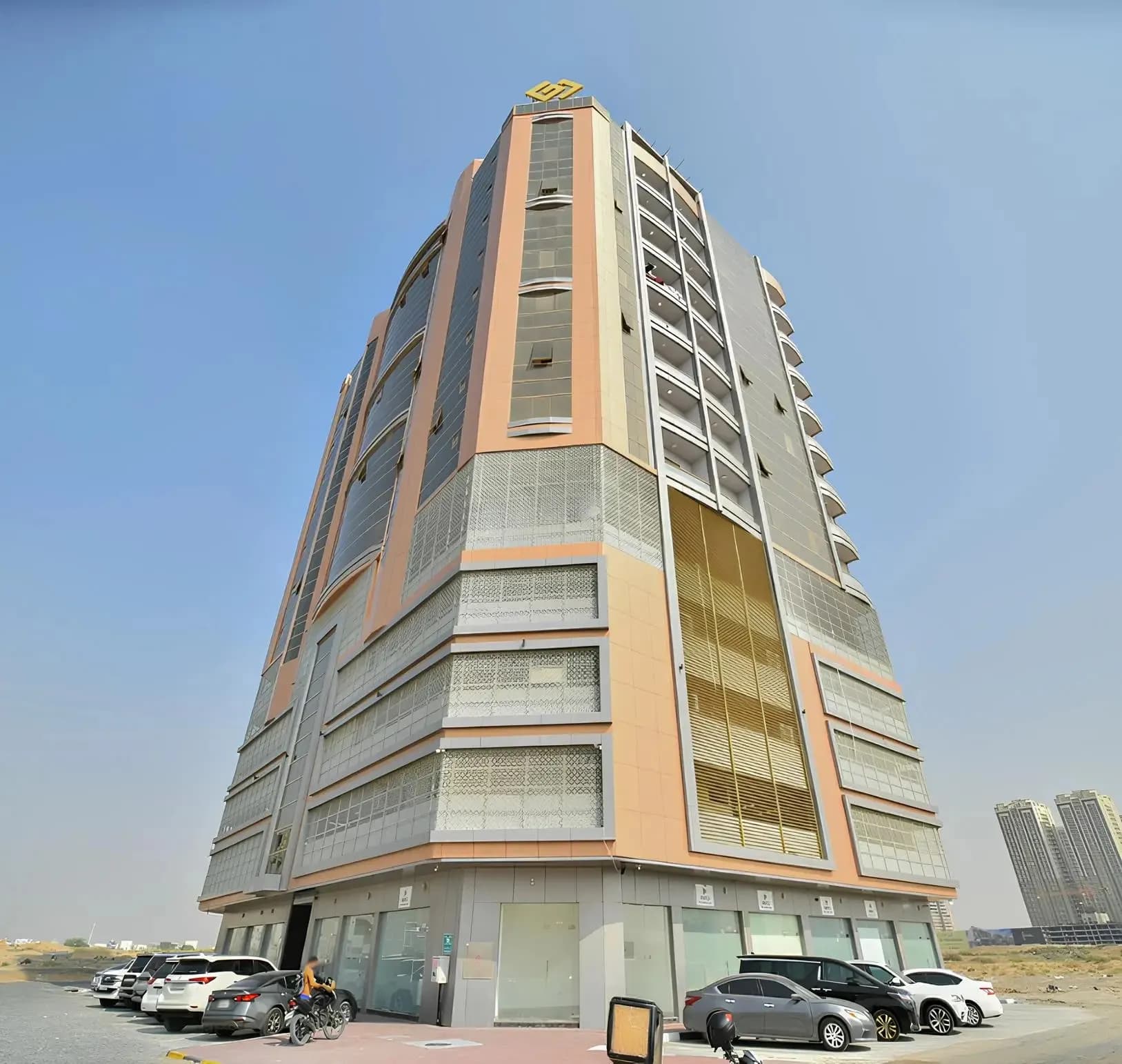 Al Ghoroub Tower gallery 3
